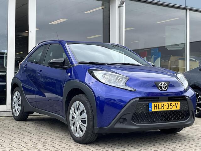 Toyota AYGO X 1.0 VVT-i S-CVT Play