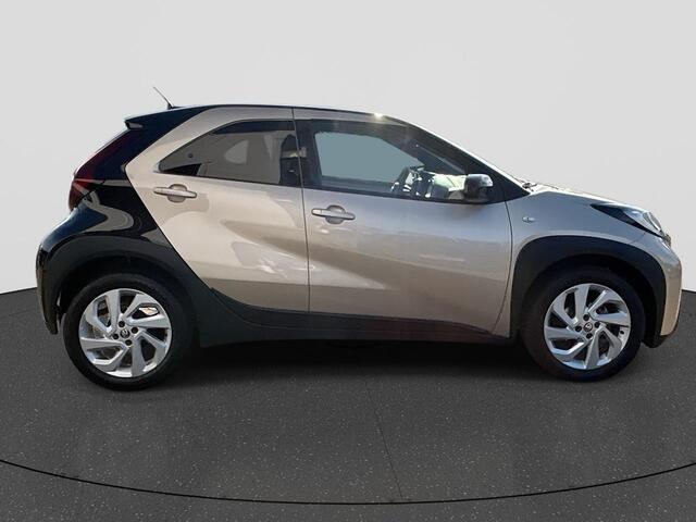 Toyota AYGO X 1.0 S-CVT First | Rijklaar | Automaat | Stoelverwarming |