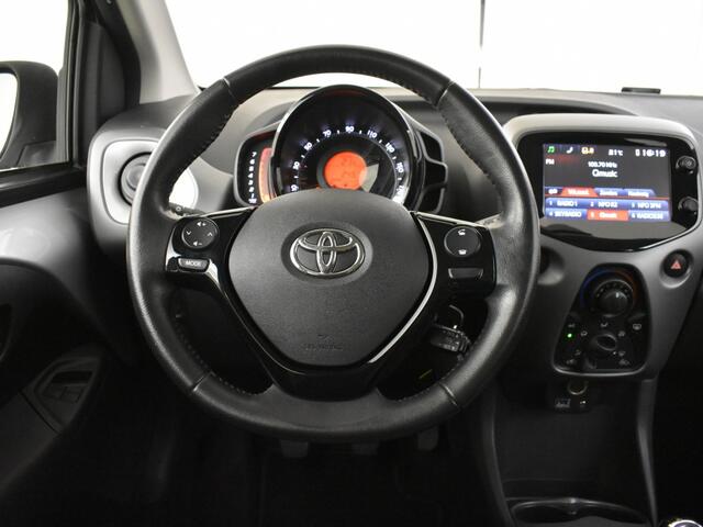 Toyota AYGO 1.0 VVT-i x-play | Carplay | Camera | Airco