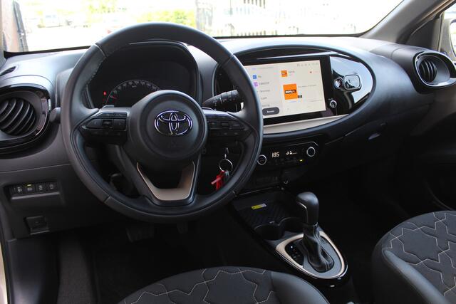 Toyota AYGO X 1.0 VVT-i S-CVT Envy | Rijklaar | Apple/Android | Half-leder | Sensoren v+a | Navi | LED | Camera | Clima