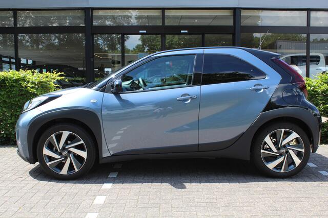 Toyota AYGO X 1.0 VVT-i S-CVT Premium | Rijklaar | 'Trekhaak' | Keyless | LED | Half-leder | Stoelverw. | Sensoren v+a | Camera | Clima | Adap.cruise