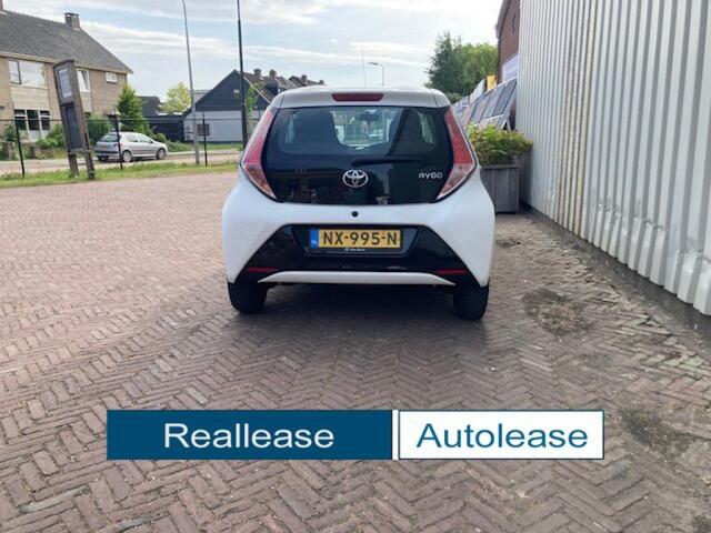 Toyota AYGO 1.0 VVT-i X-play Camera