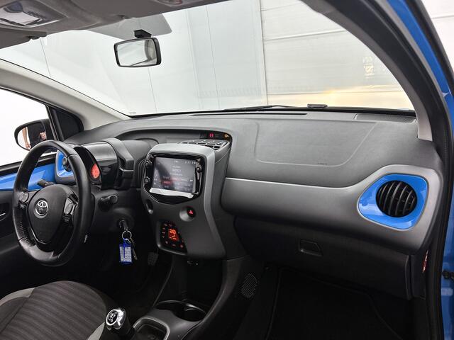 Toyota AYGO 1.0 VVT-i x-joy | 1e Eigenaar | Dealer Onderhouden | Apple Carplay / Android Auto | Leuke kleur | Onderweg-naar-dealer