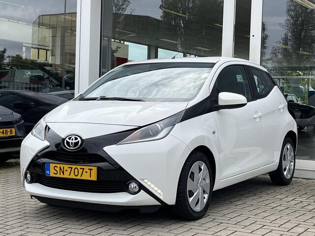 Toyota AYGO 1.0 VVT-i x-play