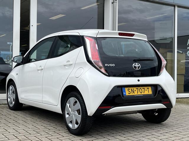 Toyota AYGO 1.0 VVT-i x-play