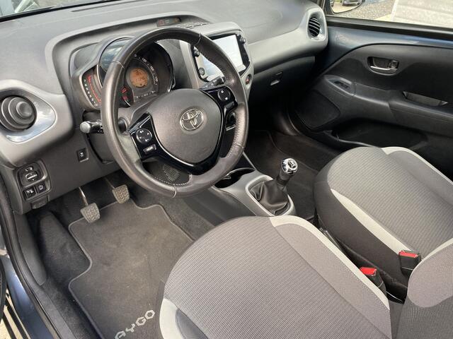 Toyota AYGO 1.0 VVT-i x-play App Connect, Airco & Camera