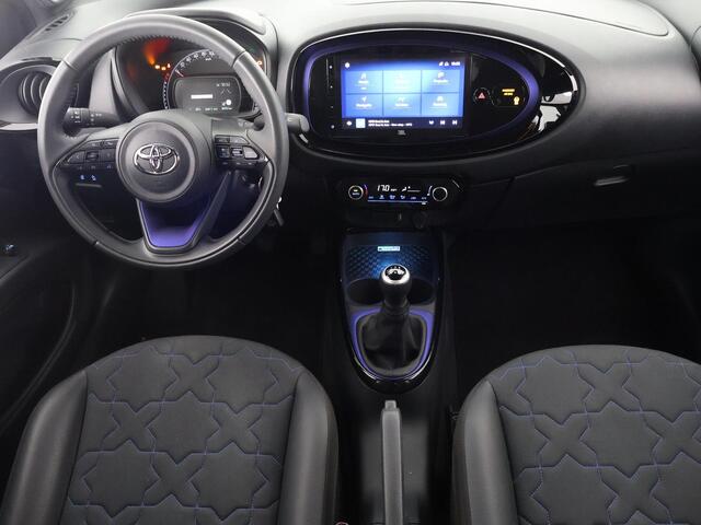 Toyota AYGO X 1.0 VVT-i MT Envy | JBL Audio | Navigatie | Cruise Control | Apple Carplay & AndroidAUTO |