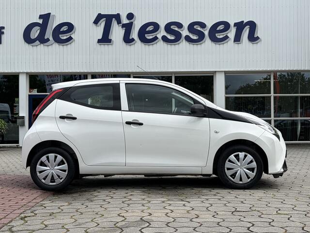 Toyota AYGO 1.0 VVT-i x-fun Bluetooth, 5-Deurs, Airco, Rijklaar met beurt & garantie!