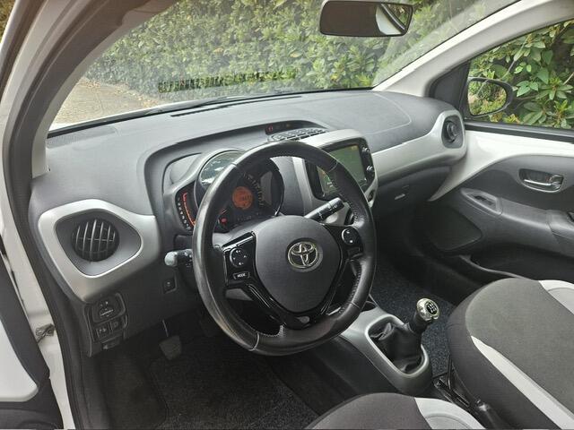 Toyota AYGO 1.0 VVT-i x-play Camera