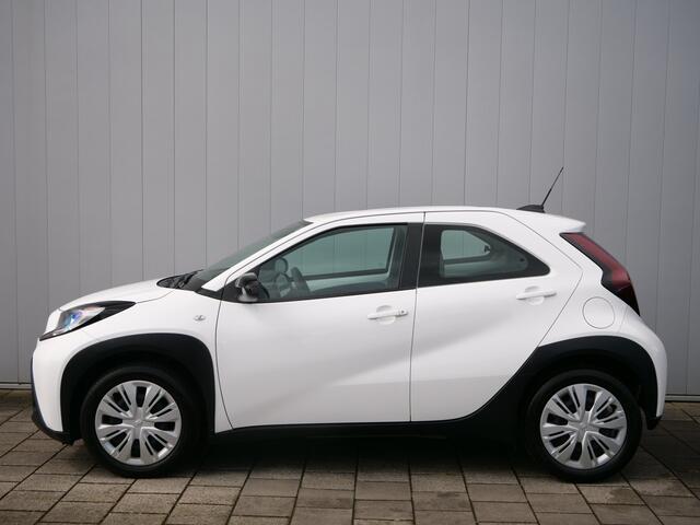 Toyota AYGO X 1.0 VVT-i S-CVT Play 73 Pk Automaat Camera / Apple Carplay / Automaat
