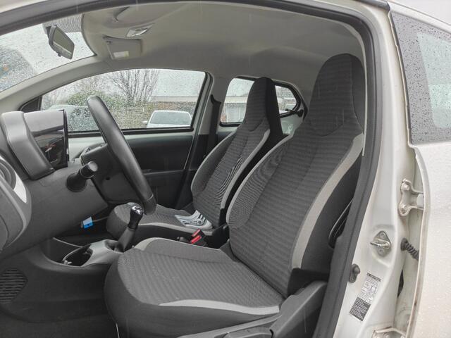 Toyota AYGO 1.0 VVT-i x-play Limited