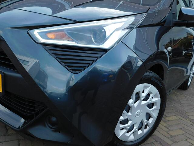 Toyota AYGO 1.0 VVT-i x-play