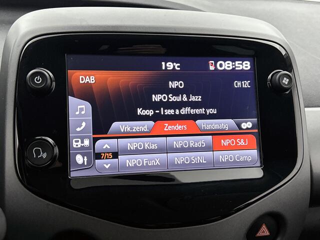 Toyota AYGO 1.0 VVT-i x-play | Climate Control | Achteruitrijcamera |
