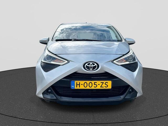 Toyota AYGO 1.0 VVT-i x-play RIJKLAAR | Airco | Camera | AppleCarplay & Android Auto