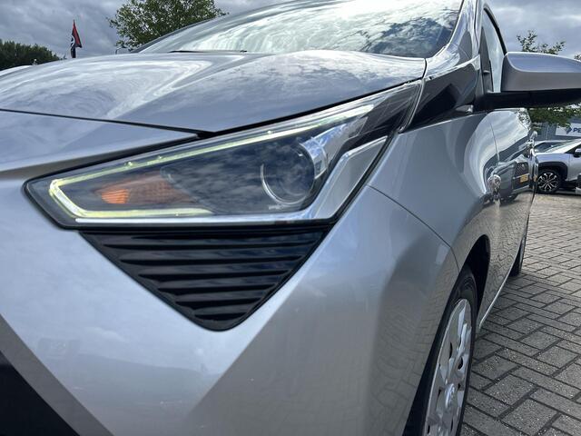 Toyota AYGO 1.0 VVT-i x-play RIJKLAAR | Airco | Camera | AppleCarplay & Android Auto