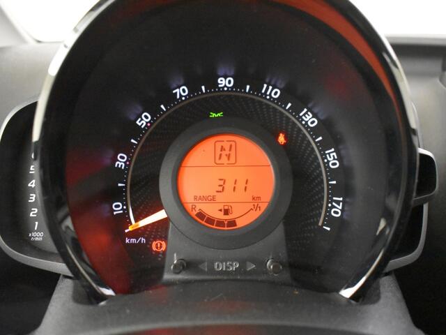 Toyota AYGO 1.0 VVT-i x-play | Carplay | Camera | Airco