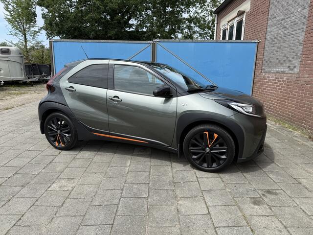 Toyota AYGO X 1.0 VVT-i S-CVT Limited Keyless entry- en starten, Draadloos telefoonopladen