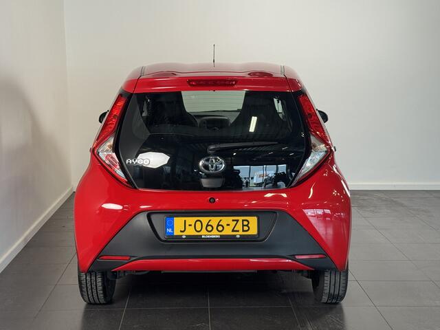 Toyota AYGO 1.0 VVT-i x-fun