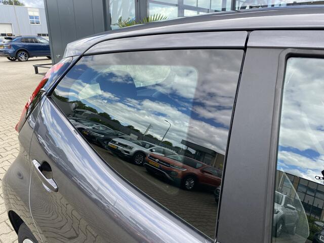Toyota AYGO 1.0 VVT-i x-play App Connect , Camera