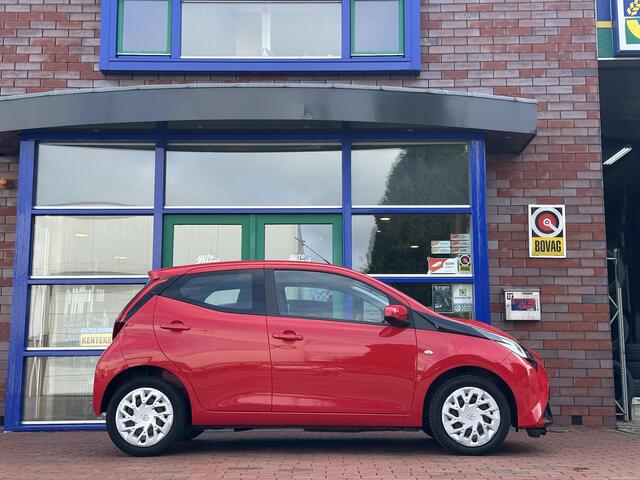Toyota AYGO 1.0 VVT-i x-play | Airco | Parkeer camera |