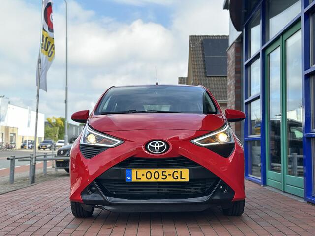 Toyota AYGO 1.0 VVT-i x-play | Airco | Parkeer camera |