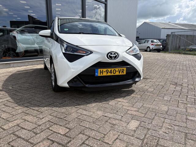 Toyota AYGO 1.0 VVT-i x-play