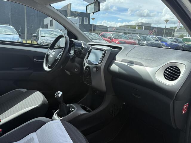 Toyota AYGO 1.0 VVT-i x-play