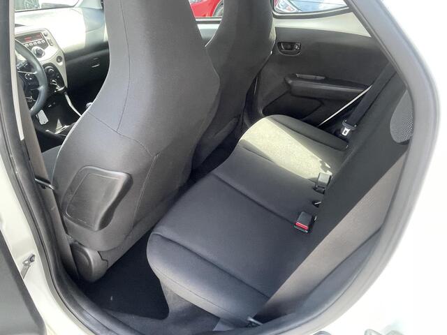 Toyota AYGO 1.0 VVT-i x-fun
