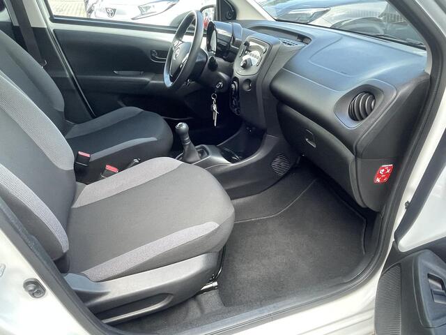 Toyota AYGO 1.0 VVT-i x-fun