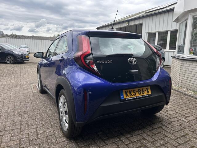 Toyota AYGO X 1.0 VVT-i MT Clima / Carplay