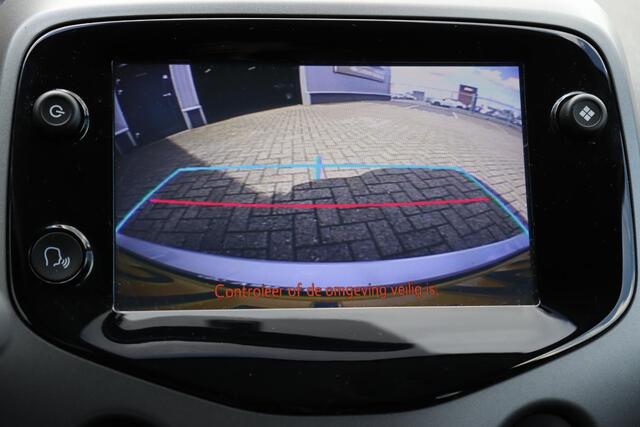 Toyota AYGO 1.0 VVT-i X-Joy Automaat, LED, Apple Carplay , Android Auto