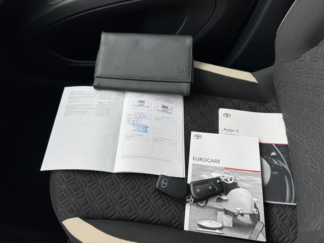 Toyota AYGO 1.0 VVT-I S-CVT Pulse Champagne Camera Adaptieve cruisecontrol Carplay Stoelverw.!