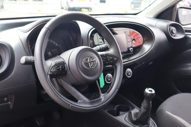 Toyota AYGO X 1.0 VVT-i MT Play Trekhaak | Armsteun | All Seasonbanden