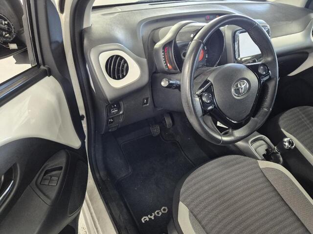 Toyota AYGO 1.0 VVT-i x-play AUT! 1e Eig! Camera! Nwe APK! VERWACHT!