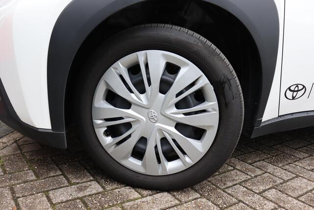 Toyota AYGO X 1.0 VVT-i MT Play, Armsteun