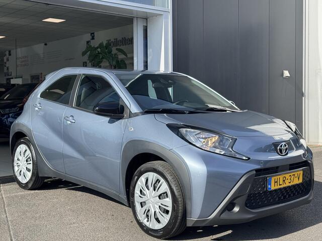 Toyota AYGO X 1.0 VVT-i S-CVT Play