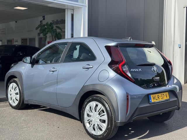 Toyota AYGO X 1.0 VVT-i S-CVT Play
