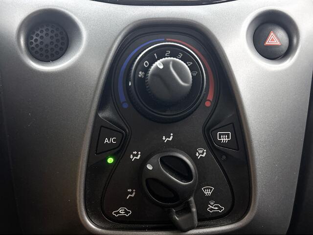 Toyota AYGO 1.0 VVT-i x-play