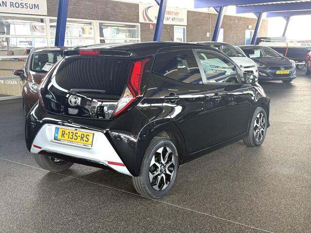 Toyota AYGO 1.0 VVT-i x-joy Climate-control | Carplay | Camera | Cruise | stoelverwarming.