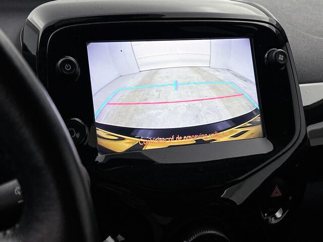 Toyota AYGO 1.0 VVT-i x-Cite | Dealer onderhouden | Apple CarPlay/Android auto | Airco | 15" Velgen | Achteruitrijcamera |