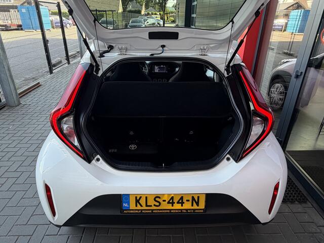 Toyota AYGO X 1.0 VVT-i S-CVT Play