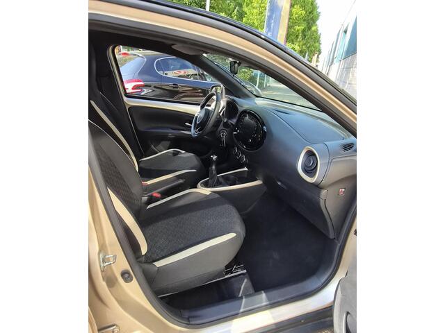 Toyota AYGO X 1.0 VVT-i MT Pulse