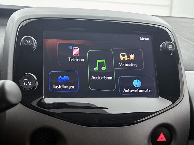 Toyota AYGO 1.0 VVT-i x-joy cabrio | BTW voertuig | Dealer onderhouden | Climate Control | Apple CarPlay/Android Auto | Achteruitrijcamera |
