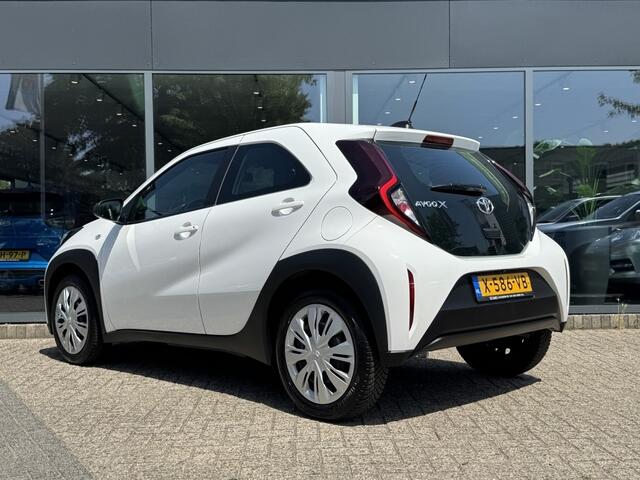 Toyota AYGO X 1.0 VVT-i MT Play