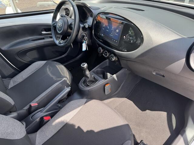 Toyota AYGO X 1.0 VVT-i MT Play