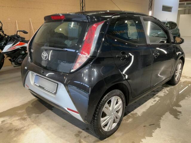 Toyota AYGO 1.0 VVT-i x-play