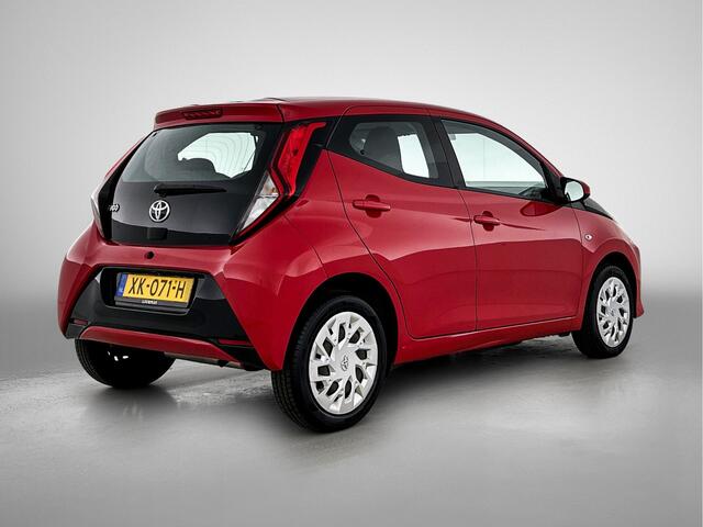 Toyota AYGO 1.0 VVT-i x-play | Dealer Onderhouden | Airco | Achteruitrijcamera | Bluetooth | elektrisch verstelbare Spiegels |