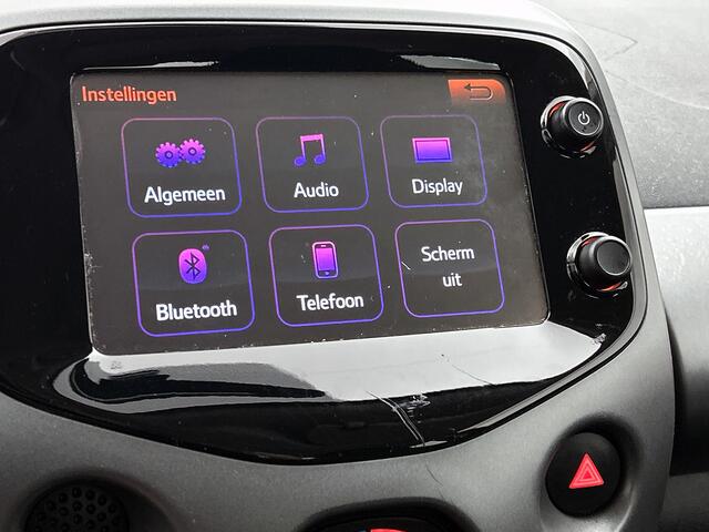 Toyota AYGO 1.0 VVT-i x-play | Dealer Onderhouden | Airco | Achteruitrijcamera | Bluetooth | elektrisch verstelbare Spiegels |