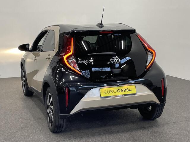 Toyota AYGO X 1.0 VVT-i Automaat Pulse Navigatie Apple Carplay/Android Auto Camera 17" Lichtmetalen Velgen Climate Control Adaptieve Cruise Control Two Tone