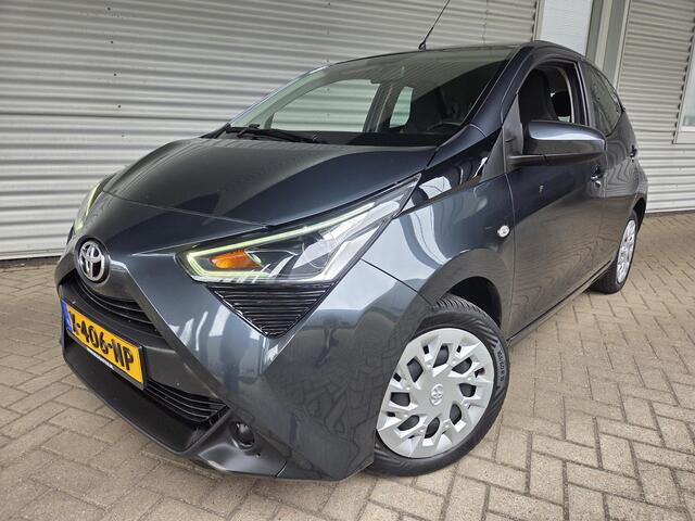 Toyota AYGO 1.0 VVT-i x-play